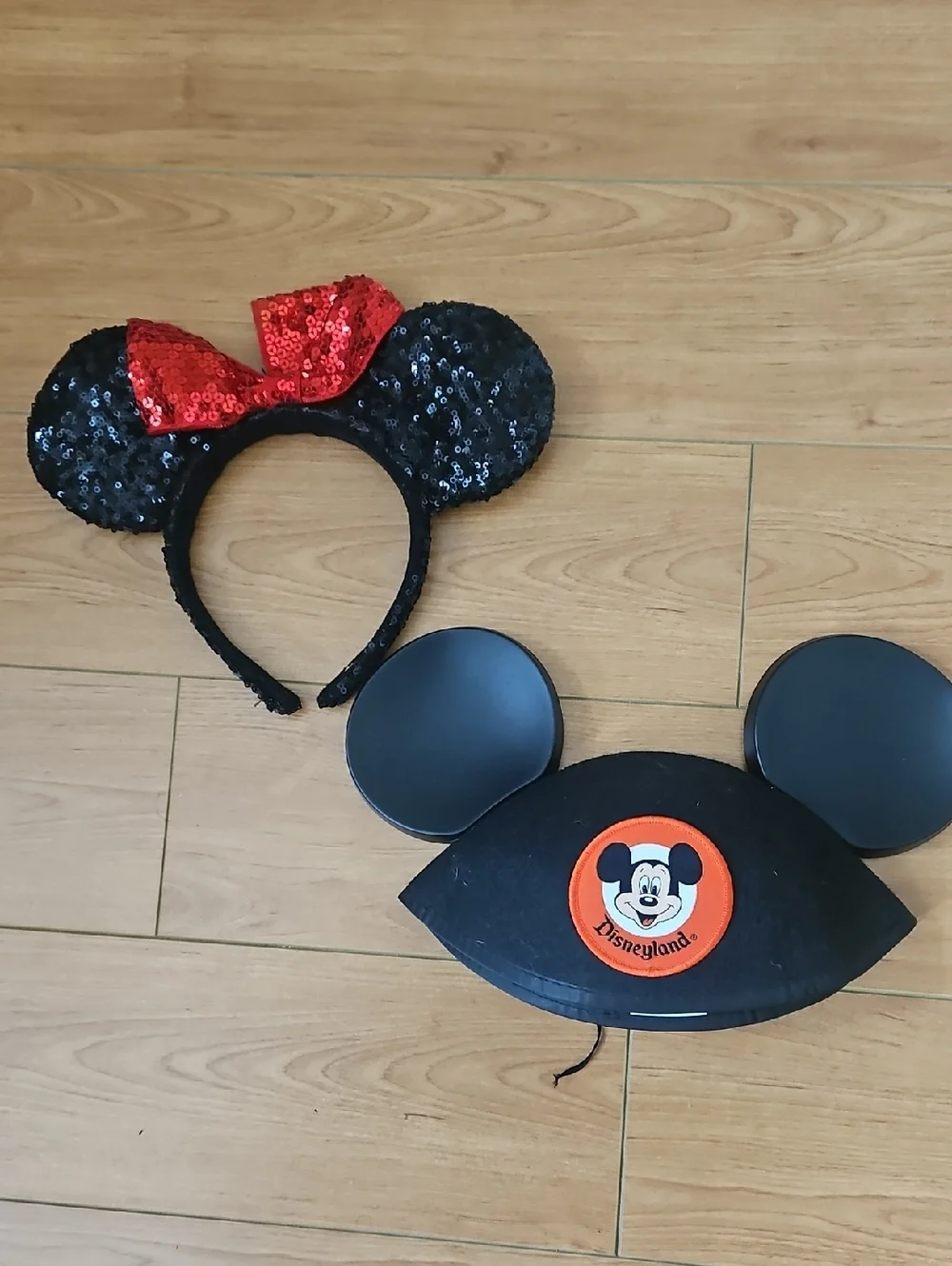 Disney Ears - Picture 1 of 2
